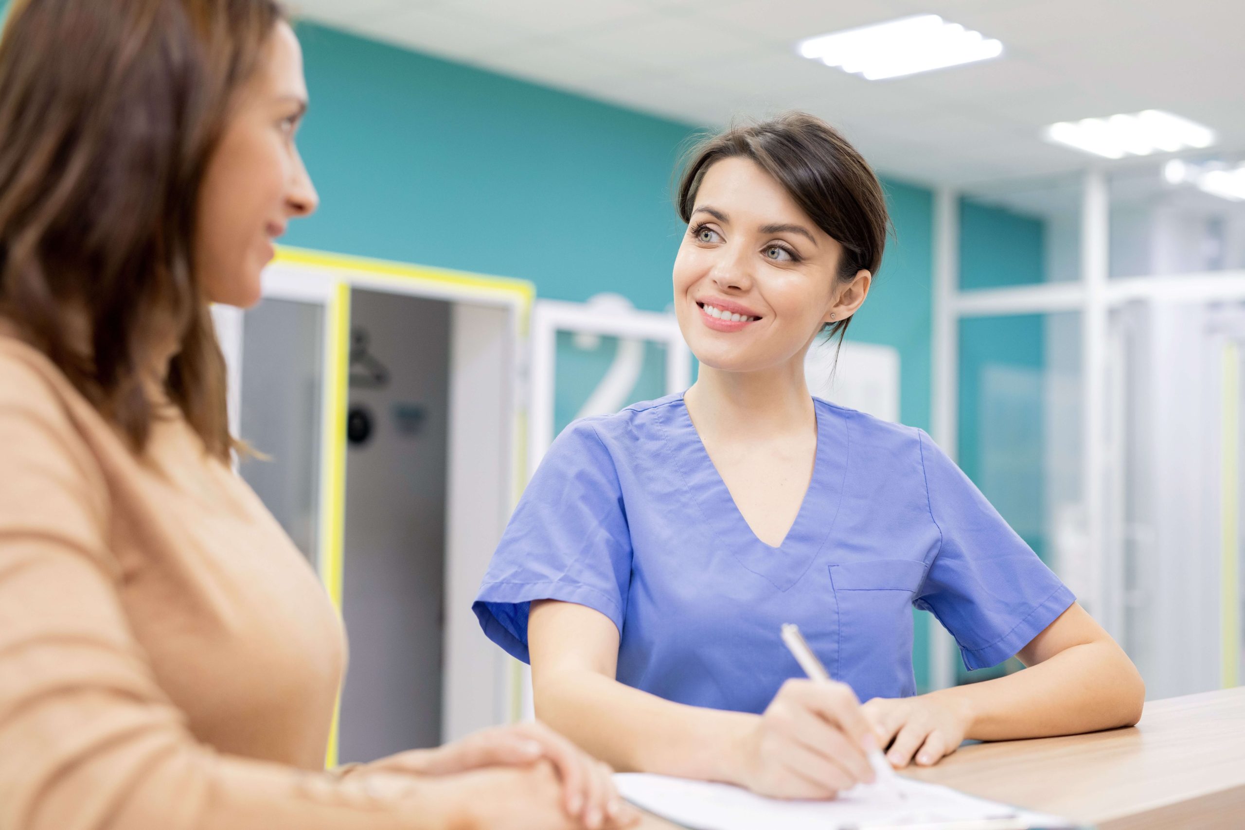 A woman is consulting about the necessity of pre-abortion screening.